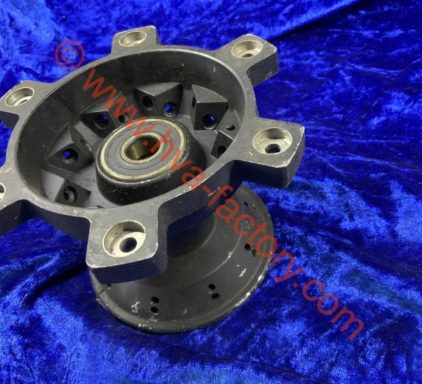 Front Hub - 1985-1986 NOS.     151636801    /    15-16-368-01