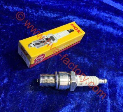 NGK B8ES Spark Plug