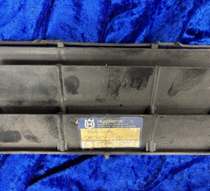 Radiator Grille / Louvre Genuine. NOS 15-14-144-01